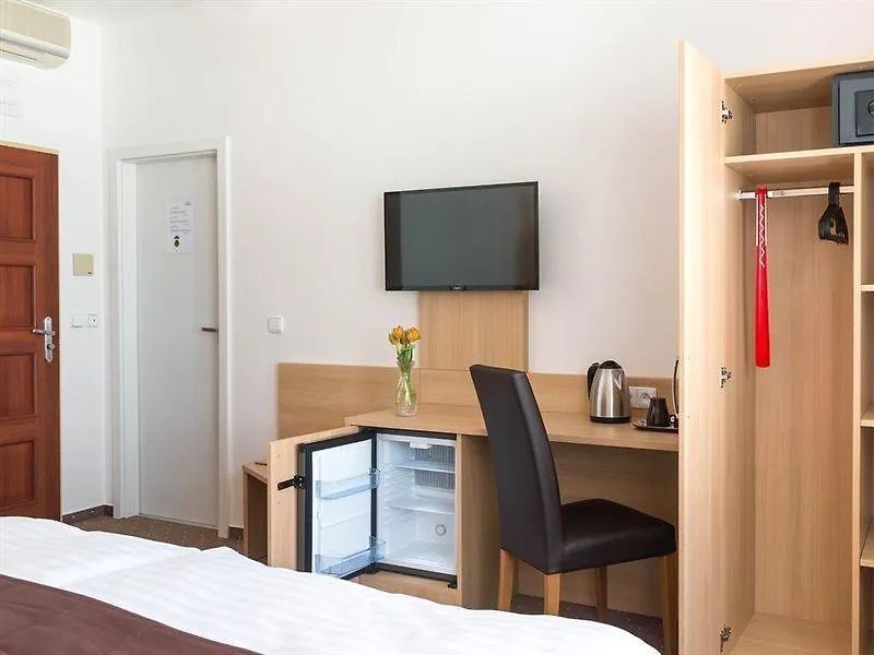 Hotel Karlin Прага